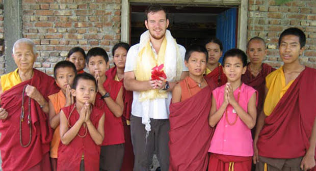 tour-listing-details-slide