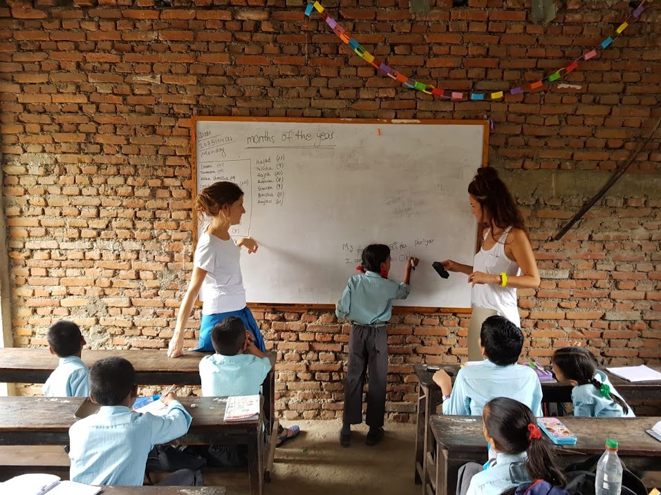 tour-listing-details-slide