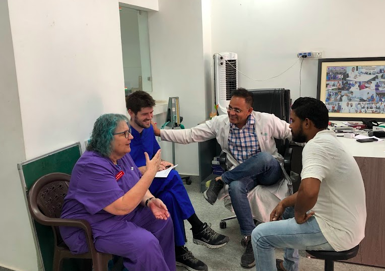 tour-listing-details-slide