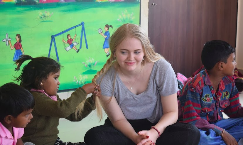 tour-listing-details-slide