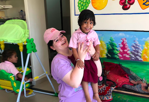 tour-listing-details-slide