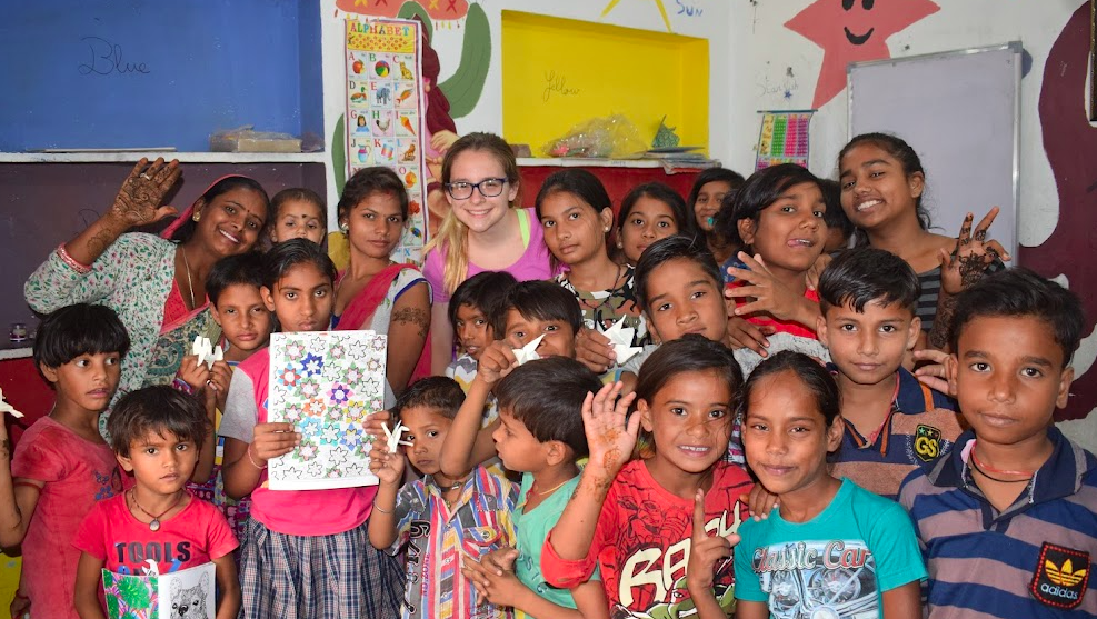 tour-listing-details-slide