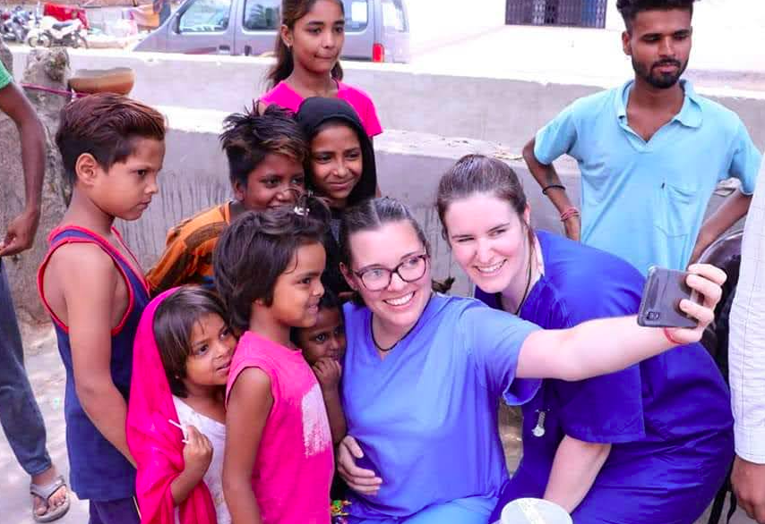 tour-listing-details-slide