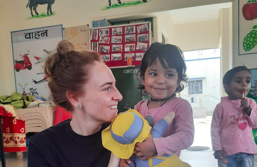 tour-listing-details-slide