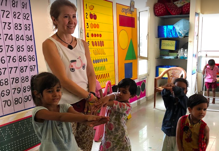 tour-listing-details-slide