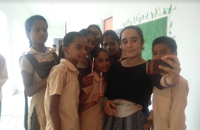 tour-listing-details-slide